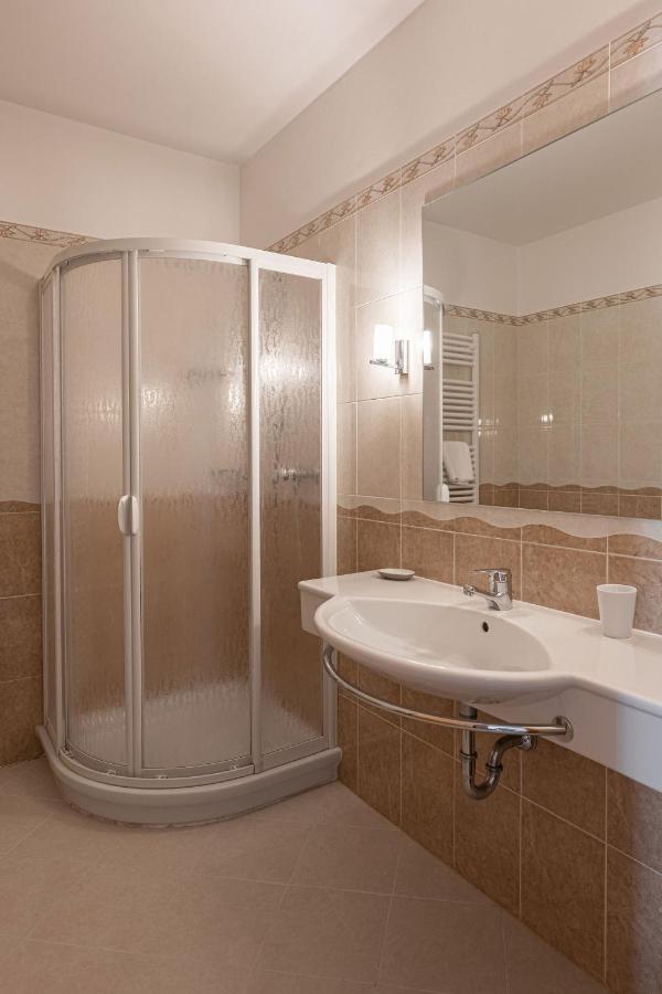 Gruenwald Hotel Salorno Ngoại thất bức ảnh